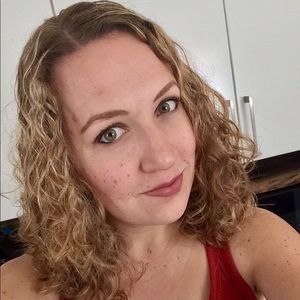 Meet your Posher, Jen